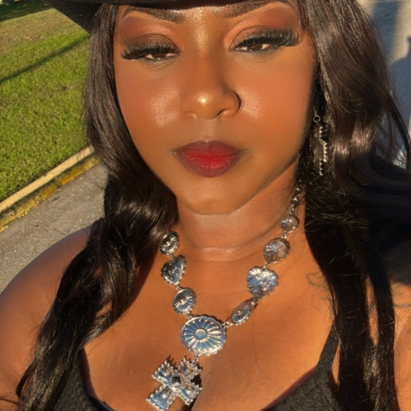 Meet your Posher, Boujtique By Lexx - Picture 1 of 1